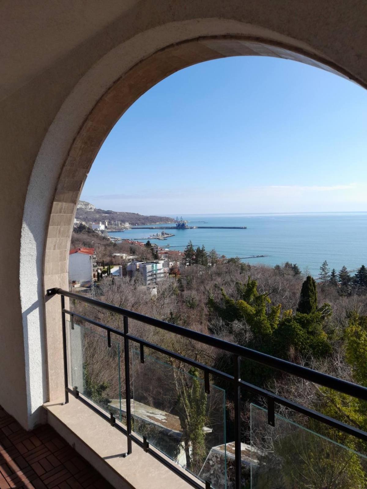 Queen'S Palace Balchik Apartment Kültér fotó